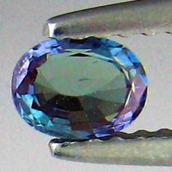 0.34cts~World Museum Gem~colorchange Alexanrite: STONE NAME : ALEXANDRITE LOT NO : ALX0474 - 13 (1431) , Quantity: 1PCS , WEIGHT CTS : 0.34CTS , SIZE : 5.5 X 3.4 X 2.2 MM , COLOR : COLOR CHANGE , SHAPE : OVAL , CLARITY : VVS , ORIGIN : INDIA , LUSTE