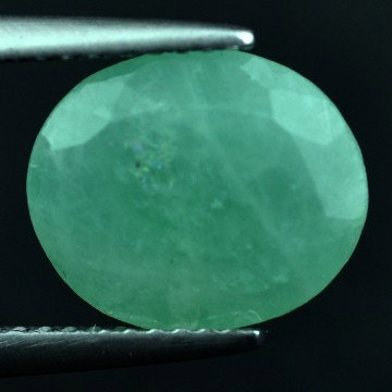 4.47 CTS~Rich Green NATURAL Emerald : STONE NAME : EMERALD LOT NO : EM- 4144 , Quantity: 1PCS , WEIGHT CTS : 4.47 CTS , SIZE : 11.4X9.5X6.3 MM , COLOR : GREEN , SHAPE : OVAL , ORIGIN : COLOMBIA , LUSTER : MARVELOUS , HARDNESS : 7.5 , TREA