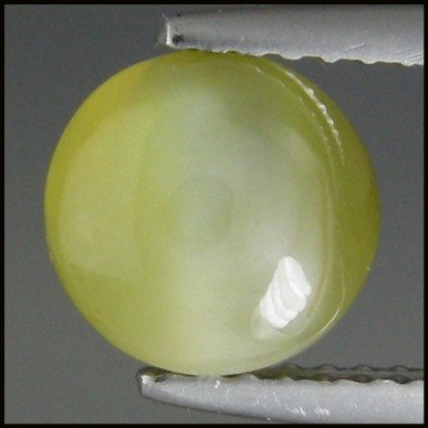 2.13Cts~Natural sharp eye Chrysoberyl Cat,s eye: STONE NAME : Chrysoberyl Cat's eye , LOT NO : CE0231- (911) , Quantity: 1PCS , WEIGHT CTS : 2.13CTS , SIZE : 7 MM , COLOR : COLOR CHANGE , SHAPE : ROUND , CLARITY : VVS , ORIGIN : INDIA , LUSTER : MAR