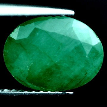 3.40 CTS~Rich Green Emerald Transperant: STONE NAME : EMERALD LOT NO : EM- 4098 , Quantity: 1PCS , WEIGHT CTS : 3.40 CTS , SIZE : 11X8.5X5.5 MM , COLOR : GREEN , SHAPE : OVAL , ORIGIN : COLOMBIA , LUSTER : MARVELOUS , HARDNESS : 7.5 , TREATM