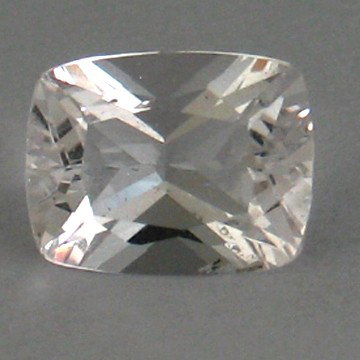 2.28 ct ~ NATURAL RARE MORGANITE ~flawless: STONE NAME :MORGANITE , LOT NO : KZ0125 - 51(7728) , Quantity: 1PCS , WEIGHT CTS : 2.28 CTS , SIZE :7.3x9.4x5.4 MM . COLOR : PINK , SHAPE : cushion , CLARITY : VVS , ORIGIN : BRAZIL , LUSTER : MARVELO