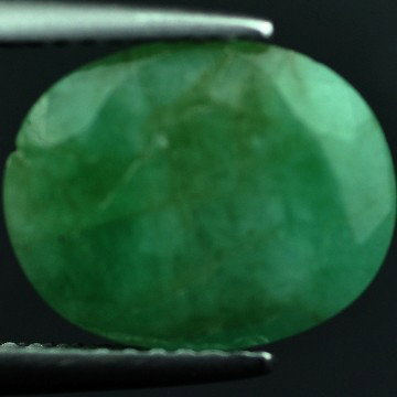 4.85 CTS~Rich Green NATURAL Emerald: STONE NAME : EMERALD LOT NO : EM- 7749, Quantity: 1PCS , WEIGHT CTS :4.85 CTS , SIZE : 12.4x9.9x5.7 MM , COLOR : GREEN , SHAPE : OVAL , ORIGIN : COLOMBIA , LUSTER : MARVELOUS , HARDNESS : 7.5 , TREATM