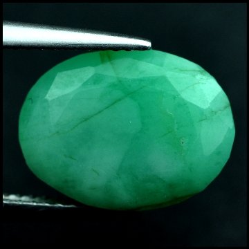 8.03 CTS~Rich Green NATURAL Emerald: STONE NAME : EMERALD LOT NO : EM- 7883, Quantity: 1PCS , WEIGHT CTS :8.03 CTS , SIZE : 14x10.5x7.2 MM , COLOR : GREEN , SHAPE : OVAL , ORIGIN : COLOMBIA , LUSTER : MARVELOUS , HARDNESS : 7.5 , TREATME