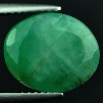 5.19 CTS~Rich Green NATURAL Emerald: STONE NAME : EMERALD LOT NO : EM- 7524, Quantity: 1PCS , WEIGHT CTS : 5.19 CTS , SIZE : 12.4X10.3X5.5 MM , COLOR : GREEN , SHAPE : OVAL , ORIGIN : COLOMBIA , LUSTER : MARVELOUS , HARDNESS : 7.5 , TREA