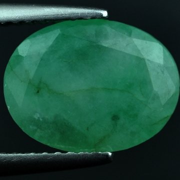 3.09 CTS~Rich Green NATURAL Emerald: STONE NAME : EMERALD LOT NO : EM- 7579 , Quantity: 1PCS , WEIGHT CTS : 3.09 CTS , SIZE : 11.8X9.1X3.7MM , COLOR : GREEN , SHAPE : OVAL , ORIGIN : COLOMBIA , LUSTER : MARVELOUS , HARDNESS : 7.5 , TREAT