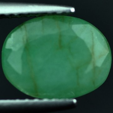 2.82 CTS~Rich Green NATURAL Emerald: STONE NAME : EMERALD LOT NO : EM- 7589 , Quantity: 1PCS , WEIGHT CTS : 2.82 CTS , SIZE : 10.1X7.9X5.5 MM , COLOR : GREEN , SHAPE : OVAL , ORIGIN : COLOMBIA , LUSTER : MARVELOUS , HARDNESS : 7.5 , TREA