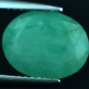 3.75CTS~Rich Green NATURAL Emerald: STONE NAME : EMERALD LOT NO : EM- 7649, Quantity: 1PCS , WEIGHT CTS : 3.75 CTS , SIZE : 11.3x9x5 MM , COLOR : GREEN , SHAPE : OVAL , ORIGIN : COLOMBIA , LUSTER : MARVELOUS , HARDNESS : 7.5 , TREATMENT