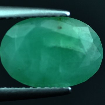 3.23 CTS~Rich Green NATURAL Emerald: STONE NAME : EMERALD LOT NO : EM- 7679, Quantity: 1PCS , WEIGHT CTS : 3.23 CTS , SIZE : 11.6x8.2x5.1 MM , COLOR : GREEN , SHAPE : OVAL , ORIGIN : COLOMBIA , LUSTER : MARVELOUS , HARDNESS : 7.5 , TREAT