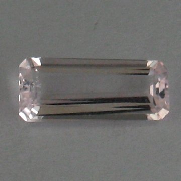 1.76 ct ~ NATURAL RARE MORGANITE ~flawless: STONE NAME :MORGANITE , LOT NO : KZ0125 - 51(7700) , Quantity: 1PCS , WEIGHT CTS : 1.76 CTS , SIZE :5.1x12.1x3.5 MM . COLOR : PINK , SHAPE : cushion , CLARITY : VVS , ORIGIN : BRAZIL , LUSTER : MARVEL