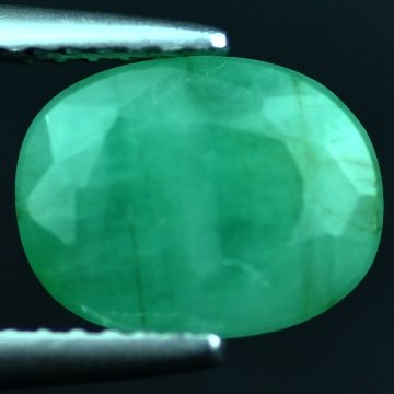 2.11 CTS~Rich Green NATURAL Emerald: STONE NAME : EMERALD LOT NO : EM- 7759, Quantity: 1PCS , WEIGHT CTS : 2.11 CTS , SIZE : 9.4x7.3x4.2 MM , COLOR : GREEN , SHAPE : OVAL , ORIGIN : COLOMBIA , LUSTER : MARVELOUS , HARDNESS : 7.5 , TREATM