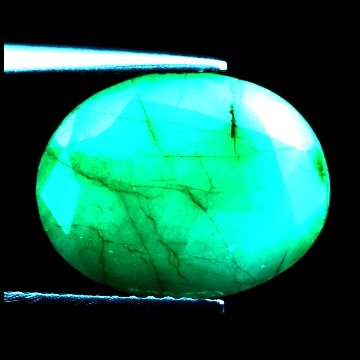 6.24 CTS~Rich Green NATURAL Emerald: STONE NAME : EMERALD LOT NO : EM- 7807, Quantity: 1PCS , WEIGHT CTS :6.24 CTS , SIZE : 14.4x11.2x5 MM , COLOR : GREEN , SHAPE : OVAL , ORIGIN : COLOMBIA , LUSTER : MARVELOUS , HARDNESS : 7.5 , TREATME
