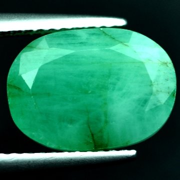 5.43 CTS~Rich Green NATURAL Emerald: STONE NAME : EMERALD LOT NO : EM- 7847, Quantity: 1PCS , WEIGHT CTS :5.43 CTS , SIZE : 12.2x8.9x6.9 MM , COLOR : GREEN , SHAPE : OVAL , ORIGIN : COLOMBIA , LUSTER : MARVELOUS , HARDNESS : 7.5 , TREATM