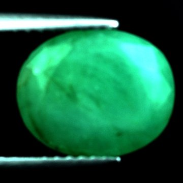 3.41 CTS~Rich Green NATURAL Emerald: STONE NAME : EMERALD LOT NO : EM- 7851, Quantity: 1PCS , WEIGHT CTS :3.41 CTS , SIZE : 11x9x5.1MM , COLOR : GREEN , SHAPE : OVAL , ORIGIN : COLOMBIA , LUSTER : MARVELOUS , HARDNESS : 7.5 , TREATMENT :