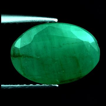2.92 CTS~Rich Green NATURAL Emerald: STONE NAME : EMERALD LOT NO : EM- 7879, Quantity: 1PCS , WEIGHT CTS :2.92 CTS , SIZE : 11.9x8.4x4.6 MM , COLOR : GREEN , SHAPE : OVAL , ORIGIN : COLOMBIA , LUSTER : MARVELOUS , HARDNESS : 7.5 , TREATM