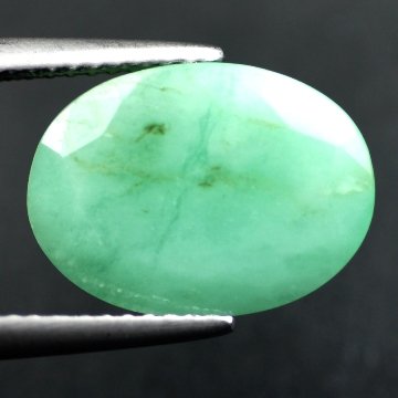 5.44CTS~Rich Green natural Emerald: TONE NAME : EMERALD LOT NO : EM- 4216, Quantity: 1PCS , WEIGHT CTS : 5.44 CTS , SIZE :14x10.3x4.9 MM , COLOR : GREEN , SHAPE : OVAL , ORIGIN : COLOMBIA , LUSTER : MARVELOUS , HARDNESS : 7.5 , TREATMEN