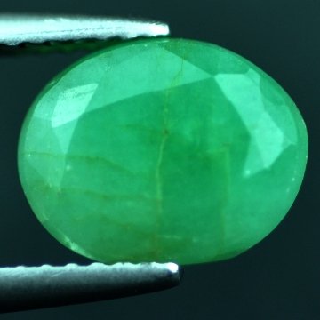 3.52 CTS~Rich Green NATURAL Emerald: STONE NAME : EMERALD LOT NO : EM- 4284 , Quantity: 1PCS , WEIGHT CTS : 3.52 CTS , SIZE : 9.8X7.7X6.5 MM , COLOR : GREEN , SHAPE : OVAL , ORIGIN : COLOMBIA , LUSTER : MARVELOUS , HARDNESS : 7.5 , TREAT