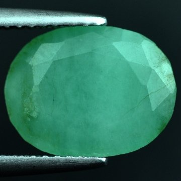 3.80 CTS~Rich Green NATURAL Emerald: STONE NAME : EMERALD LOT NO : EM- 4294 , Quantity: 1PCS , WEIGHT CTS : 3.80 CTS , SIZE : 12.2X9.4X4.3 MM , COLOR : GREEN , SHAPE : OVAL , ORIGIN : COLOMBIA , LUSTER : MARVELOUS , HARDNESS : 7.5 , TREA