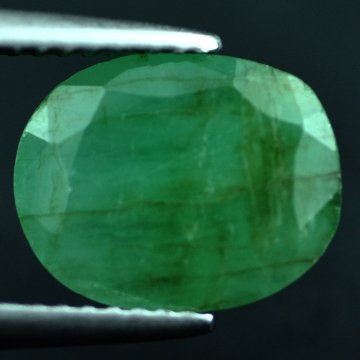 3.54 CTS~Rich Green NATURAL Emerald: STONE NAME : EMERALD LOT NO : EM- 4304 , Quantity: 1PCS , WEIGHT CTS : 3.54 CTS , SIZE : 11.1X8.9X4.2 MM , COLOR : GREEN , SHAPE : OVAL , ORIGIN : COLOMBIA , LUSTER : MARVELOUS , HARDNESS : 7.5 , TREA
