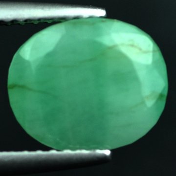 3.19 CTS~Rich Green NATURAL Emerald: STONE NAME : EMERALD LOT NO : EM- 4333 , Quantity: 1PCS , WEIGHT CTS : 3.19 CTS , SIZE : 9.9X8.2X5.2 MM , COLOR : GREEN , SHAPE : OVAL , ORIGIN : COLOMBIA , LUSTER : MARVELOUS , HARDNESS : 7.5 , TREAT