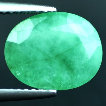 3.37 CTS~Rich Green NATURAL Emerald: STONE NAME : EMERALD LOT NO : EM- 4352 , Quantity: 1PCS , WEIGHT CTS : 3.37 CTS , SIZE : 11.4X9.1X4.7 MM , COLOR : GREEN , SHAPE : OVAL , ORIGIN : COLOMBIA , LUSTER : MARVELOUS , HARDNESS : 7.5 , TREA