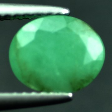 2.09 CTS~Rich Green NATURAL Emerald: STONE NAME : EMERALD LOT NO : EM- 4389 , Quantity: 1PCS , WEIGHT CTS : 2.09 CTS , SIZE : 8.8X7.3X4.5 MM , COLOR : GREEN , SHAPE : OVAL , ORIGIN : COLOMBIA , LUSTER : MARVELOUS , HARDNESS : 7.5 , TREAT