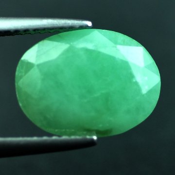 5.20CTS~Rich Green natural Emerald: STONE NAME : EMERALD LOT NO : EM- 4245, Quantity: 1PCS , WEIGHT CTS : 5.20 CTS , SIZE :12.7x5.9x5.8 MM , COLOR : GREEN , SHAPE : OVAL , ORIGIN : COLOMBIA , LUSTER : MARVELOUS , HARDNESS : 7.5 , TREATM