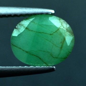 3.11 CTS~Rich Green NATURAL Emerald: STONE NAME : EMERALD LOT NO : EM- 4278 , Quantity: 1PCS , WEIGHT CTS : 3.11CTS , SIZE : 9.5X7.8X5.9 MM , COLOR : GREEN , SHAPE : OVAL , ORIGIN : COLOMBIA , LUSTER : MARVELOUS , HARDNESS : 7.5 , TREATM