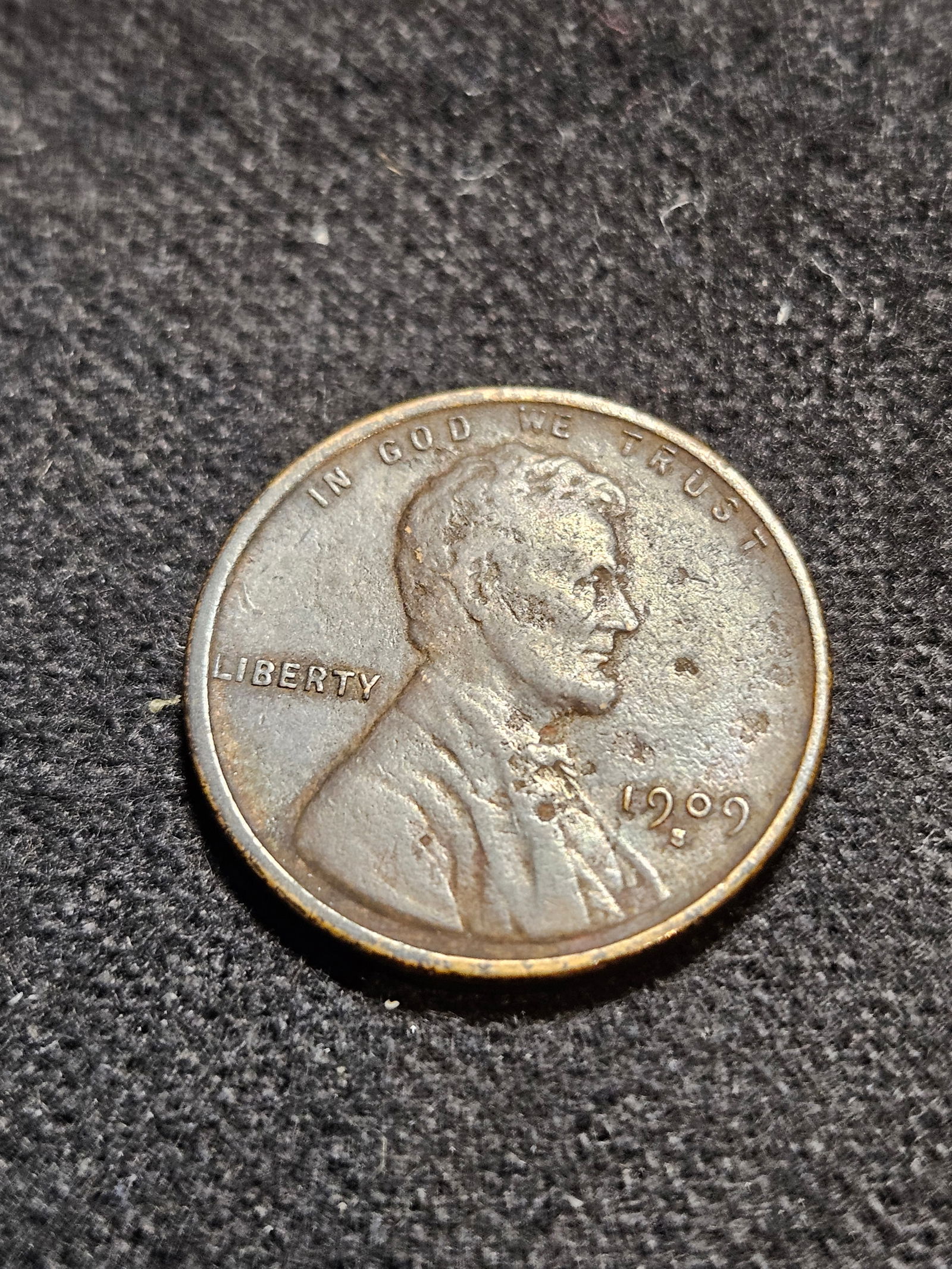 1909 S VDB CENT: 1909 S VDB CENT LINCOLN CENT VG-8 Multiple people can appraise an item differently all being sincere as to condition. We urge you to view pictures and ask questions to make your own determination as t