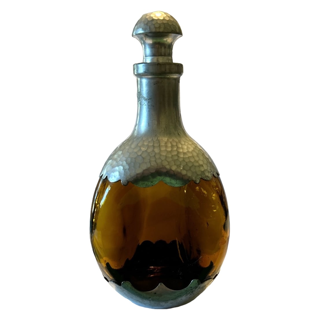 Royal Holland Daalderop Amber Glass Pewter Decanter Bottle w/Stopper: This beautiful Royal Holland Daalderop amber glass pewter decanter bottle with stopper is a must-have for any art deco lover. With its glossy finish, hand-blown glass production technique, and vintage