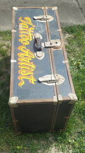 Tattoo Artist Traveling Trunk | Vintage ca 1970 | Tattoo Artist Ted Nelson: Tattoo Artist Traveling Trunk || Vintage ca 1970 | Tattoo Artist Ted Nelson| Size: 12" High x 30" Wide x 16" Deep | Condition: * see images | Location: USA