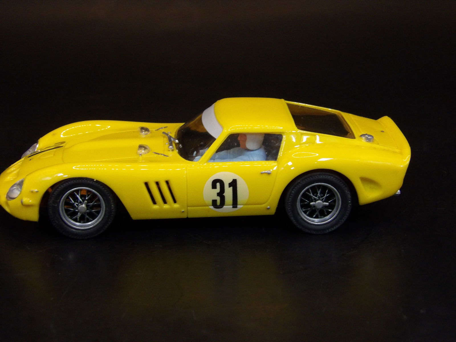 Ferrari 250 GTO SLOT (1 of 5)