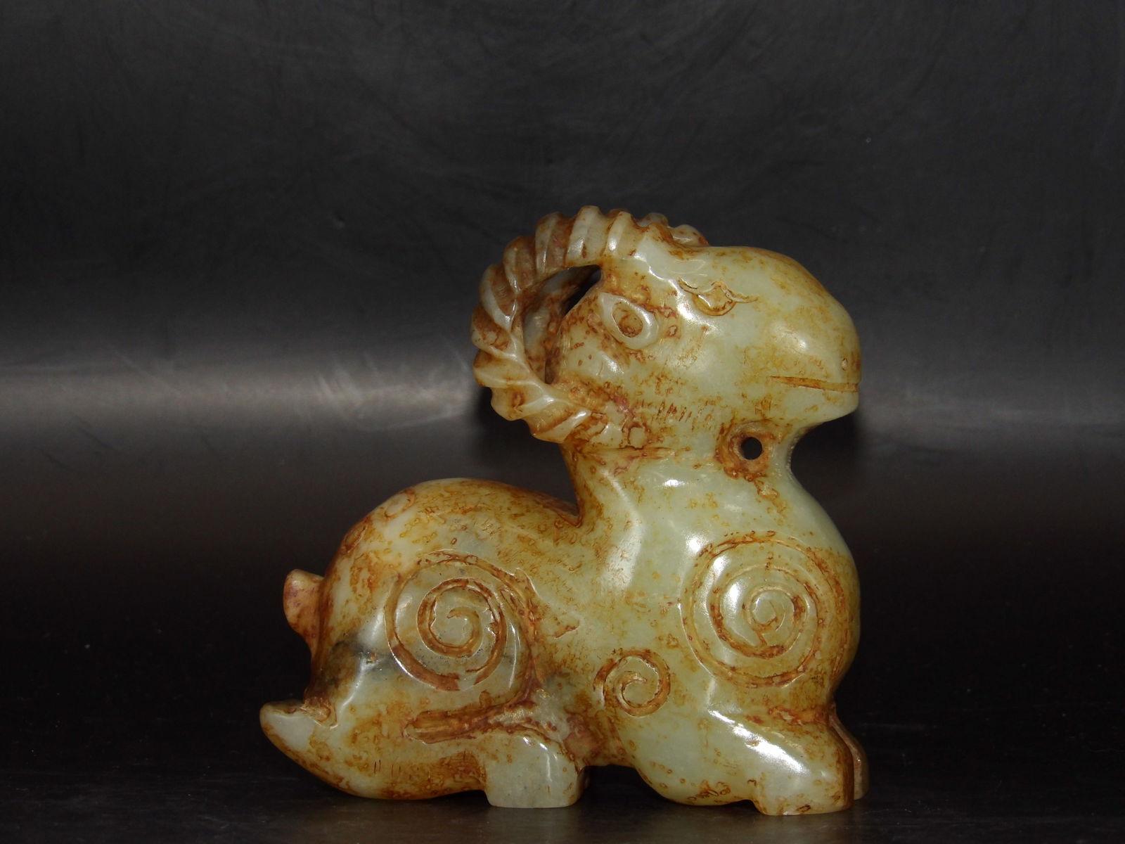 Chinese Jade Ram Statue: 3 inches height.266 grams.
