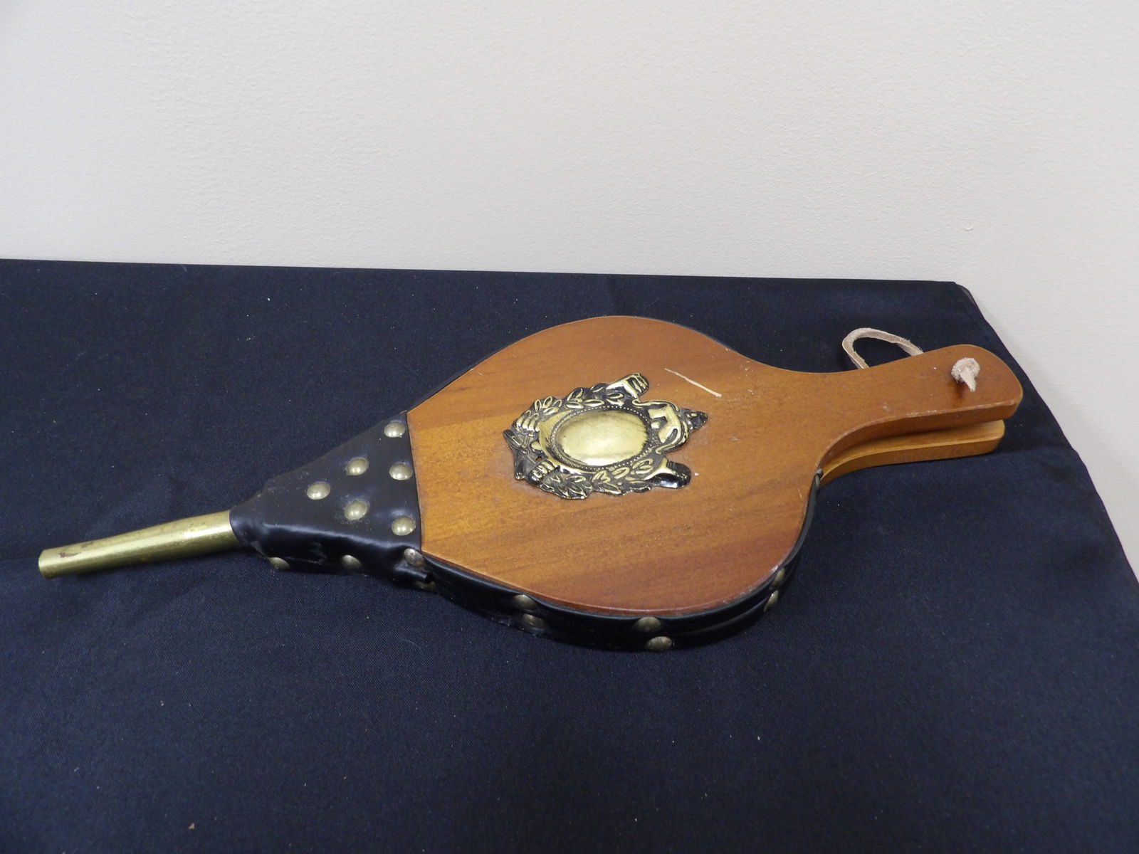 Italian Wood Fireplace Bellows With Brass Decoration: Made in Italy tab.