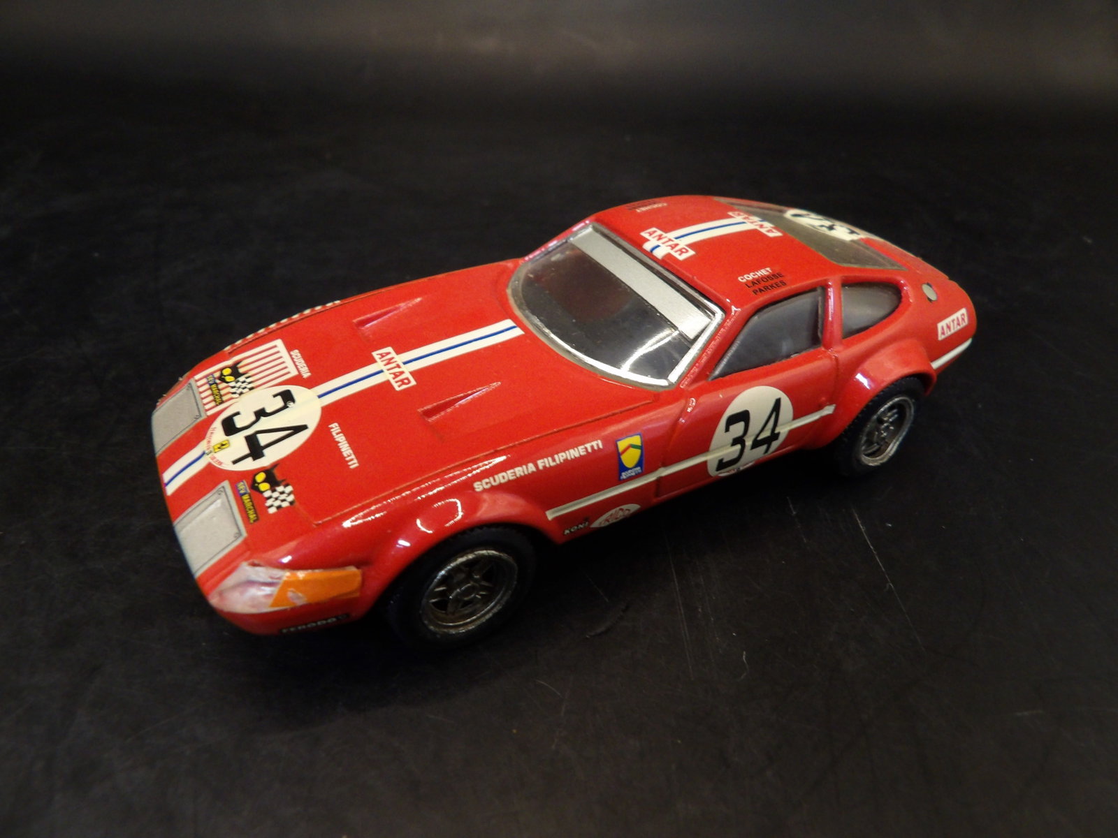 Ferrari 365 GTB/4 Made in Italy: 4 inches length.