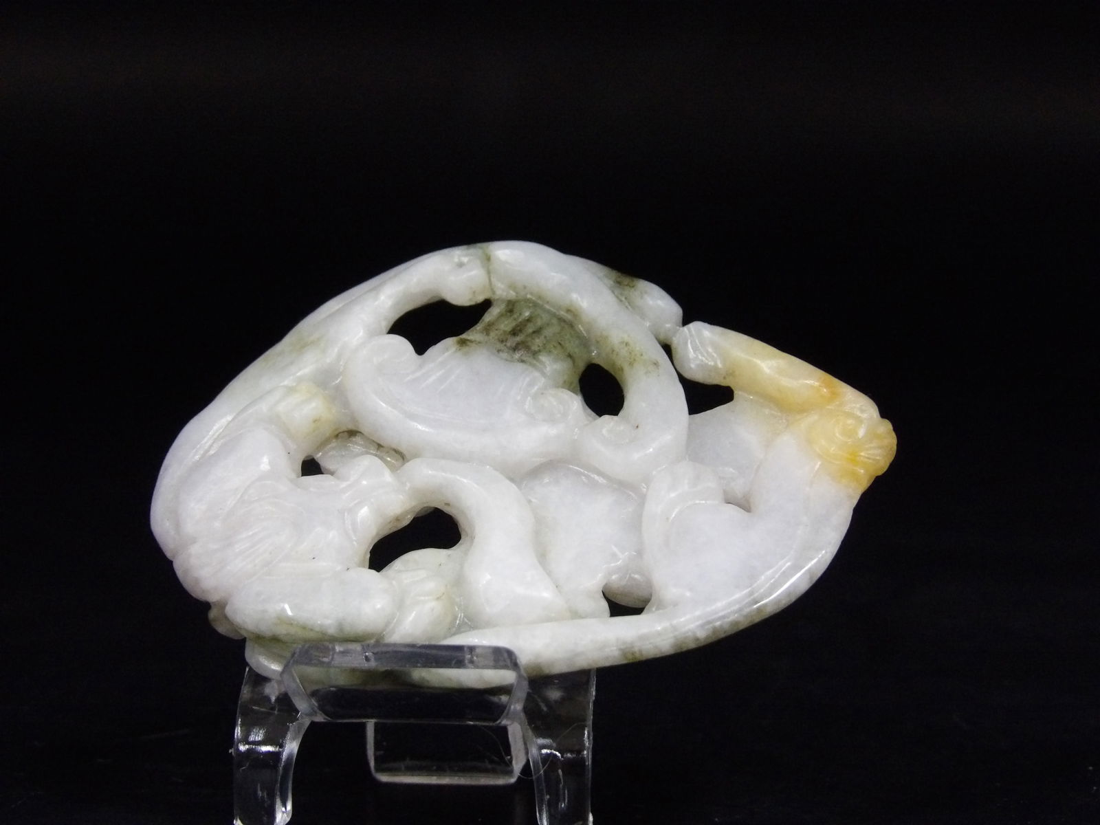 Chinese Nephrite Jade Bat Clouds Carving (1 of 5)