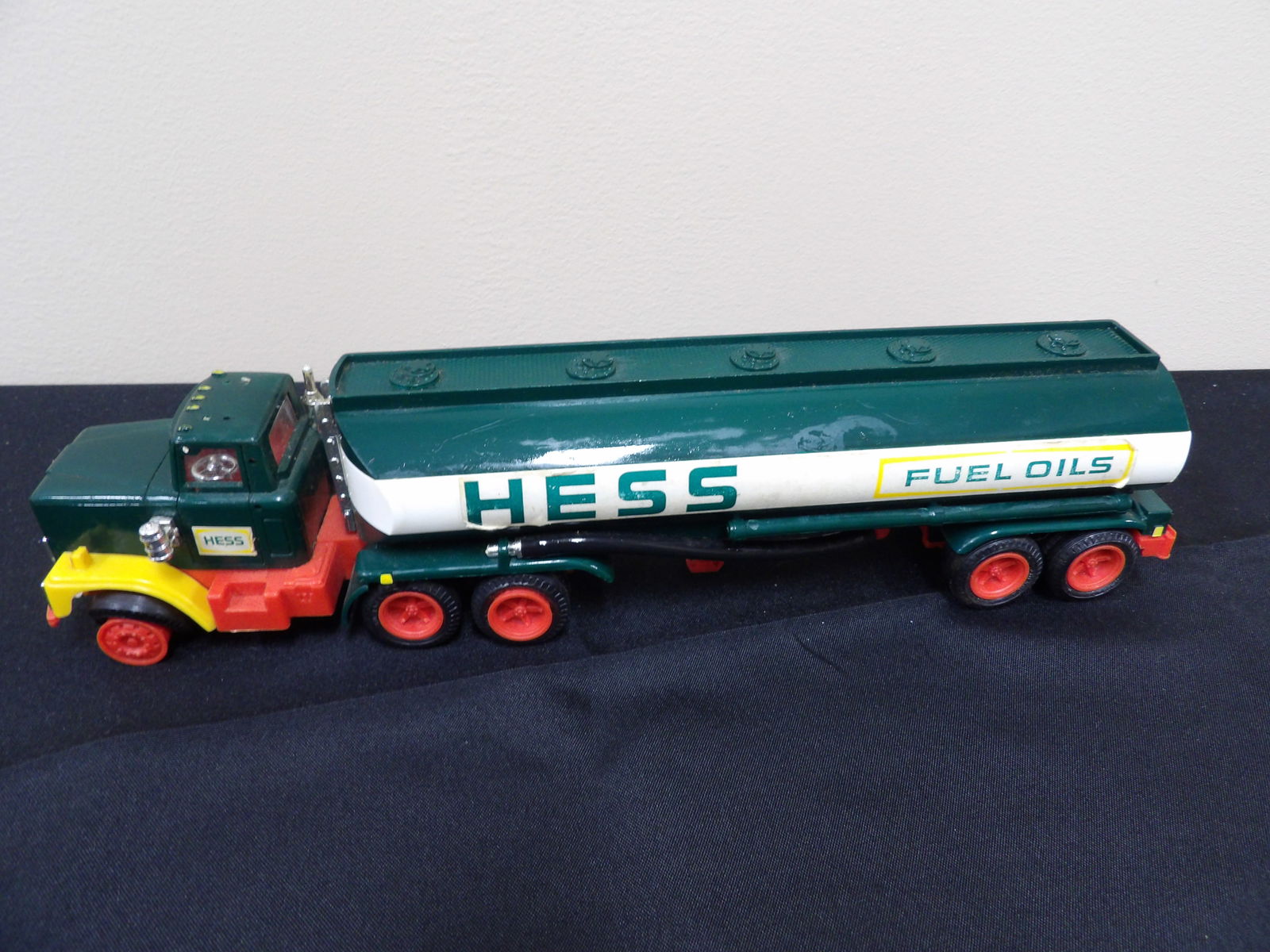 Hess Fuel Oils Truck Made in Hong Kong (1 of 6)
