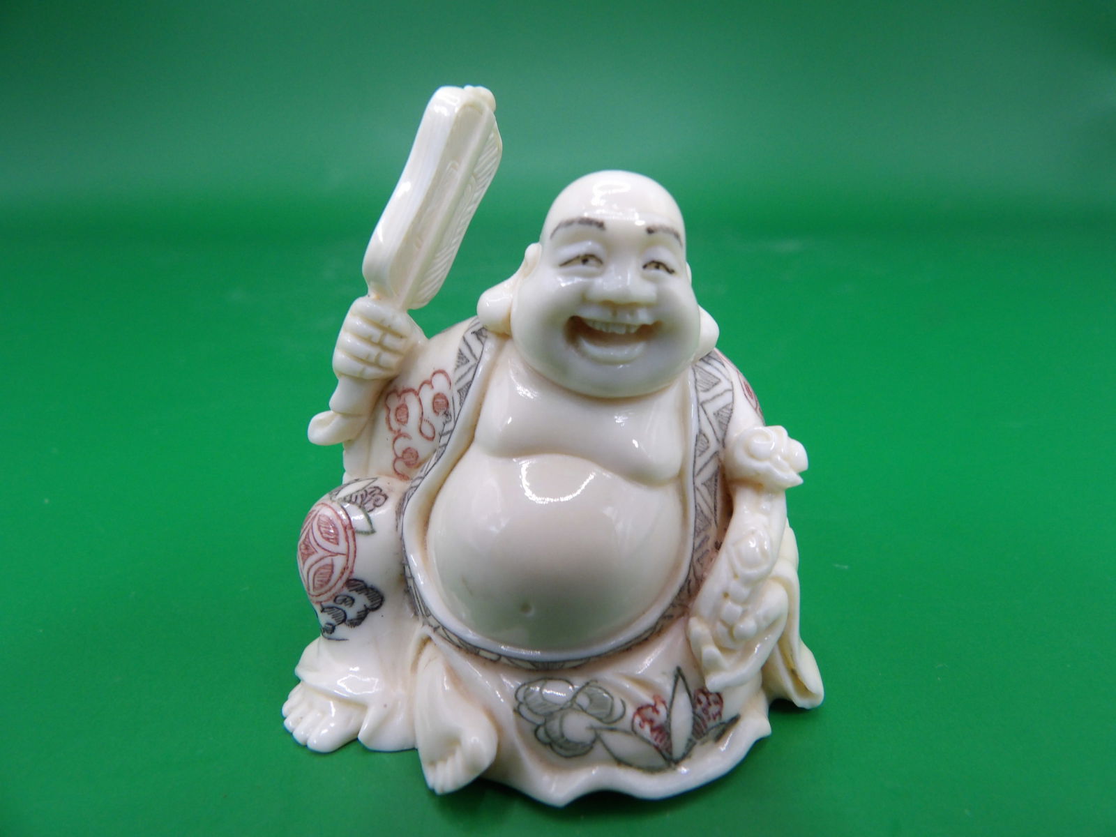 Very fine Japanese netsuke figurine - No Export (1 of 6)