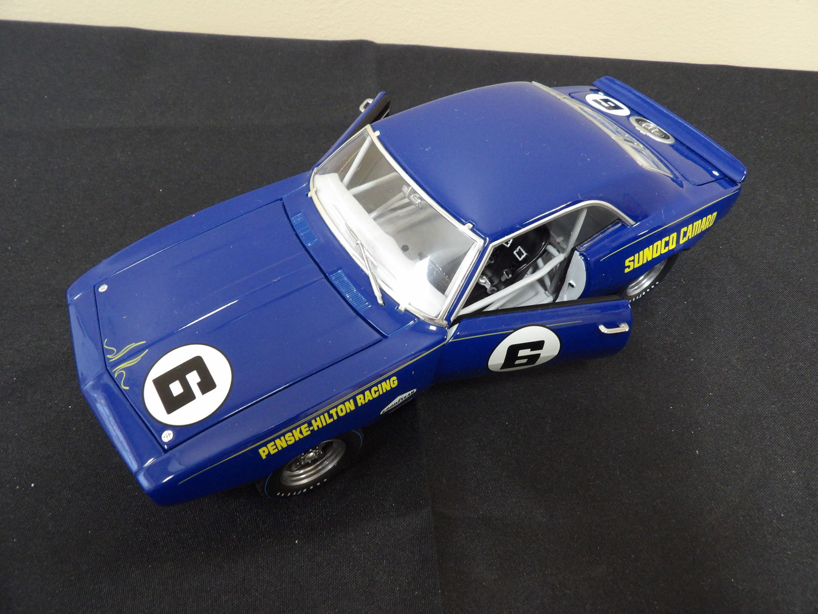 GMP 1968 Chevrolet Camaro 1:18 (1 of 7)