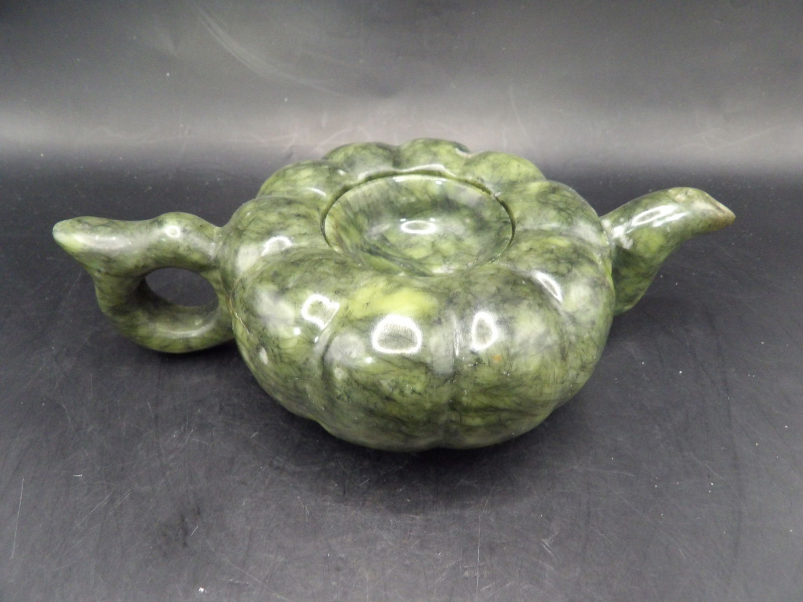 Chinese spinach jade teapot and its lid also a cup (1 of 7)