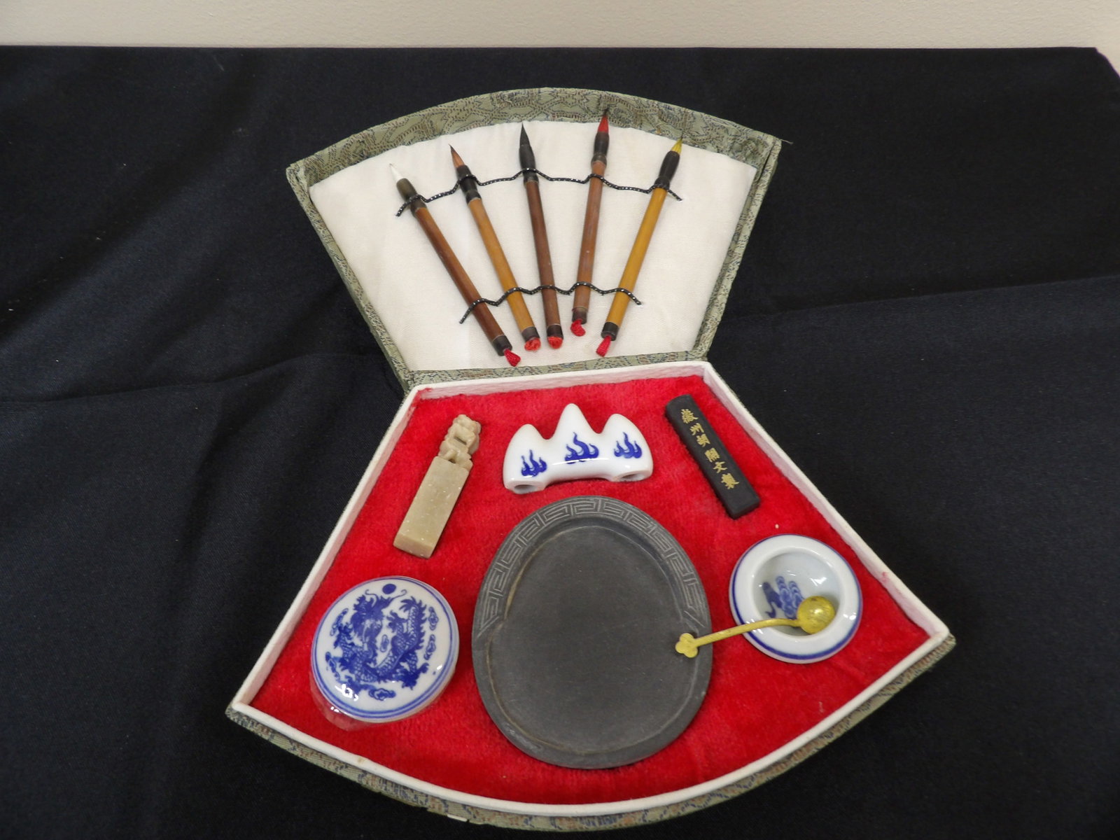 Chinese Four Treasures of the Study: 11 items included. Box doesn't close tight.