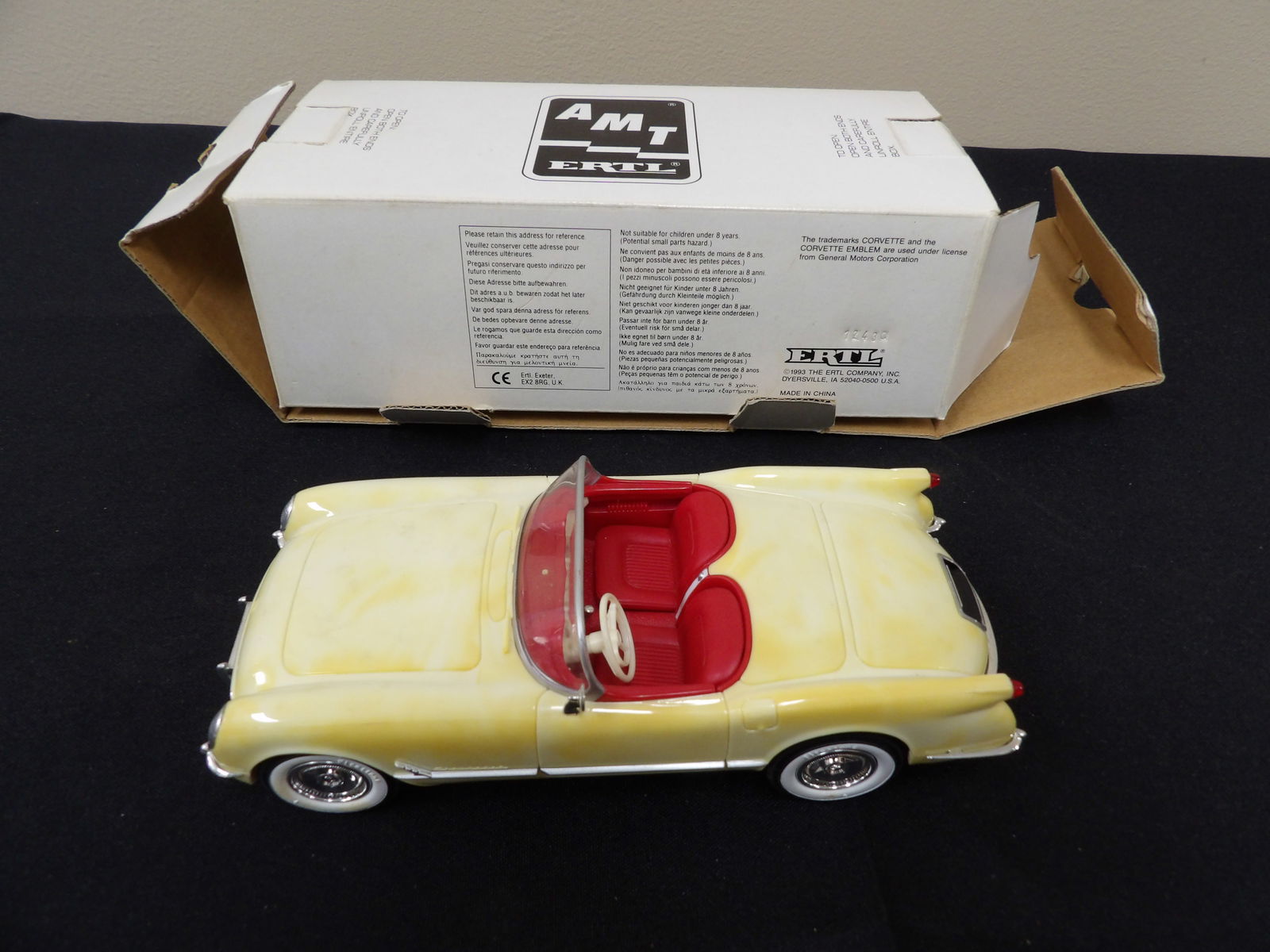 1953 corvette Convertible polo white with box (1 of 5)