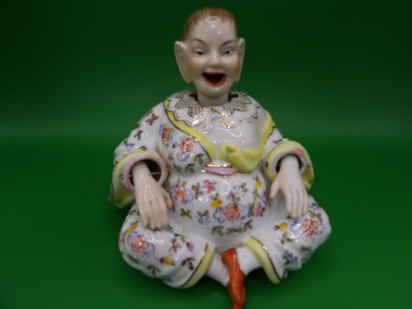 Meissen porcelain nodder (1 of 12)