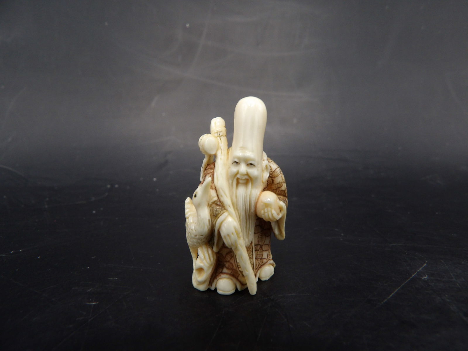Miniature Japanese fine carved netsuke signed - No Export (1 of 6)