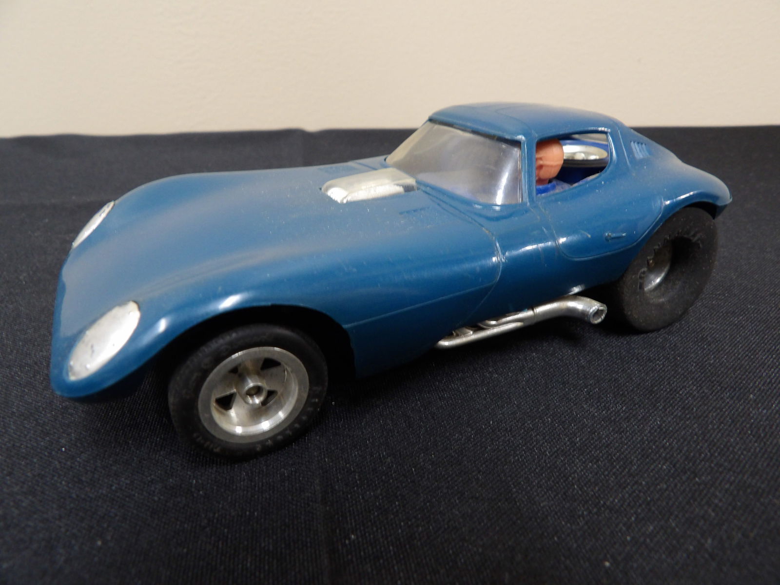 1960s Strombecker Cheetah blue slot car (1 of 7)