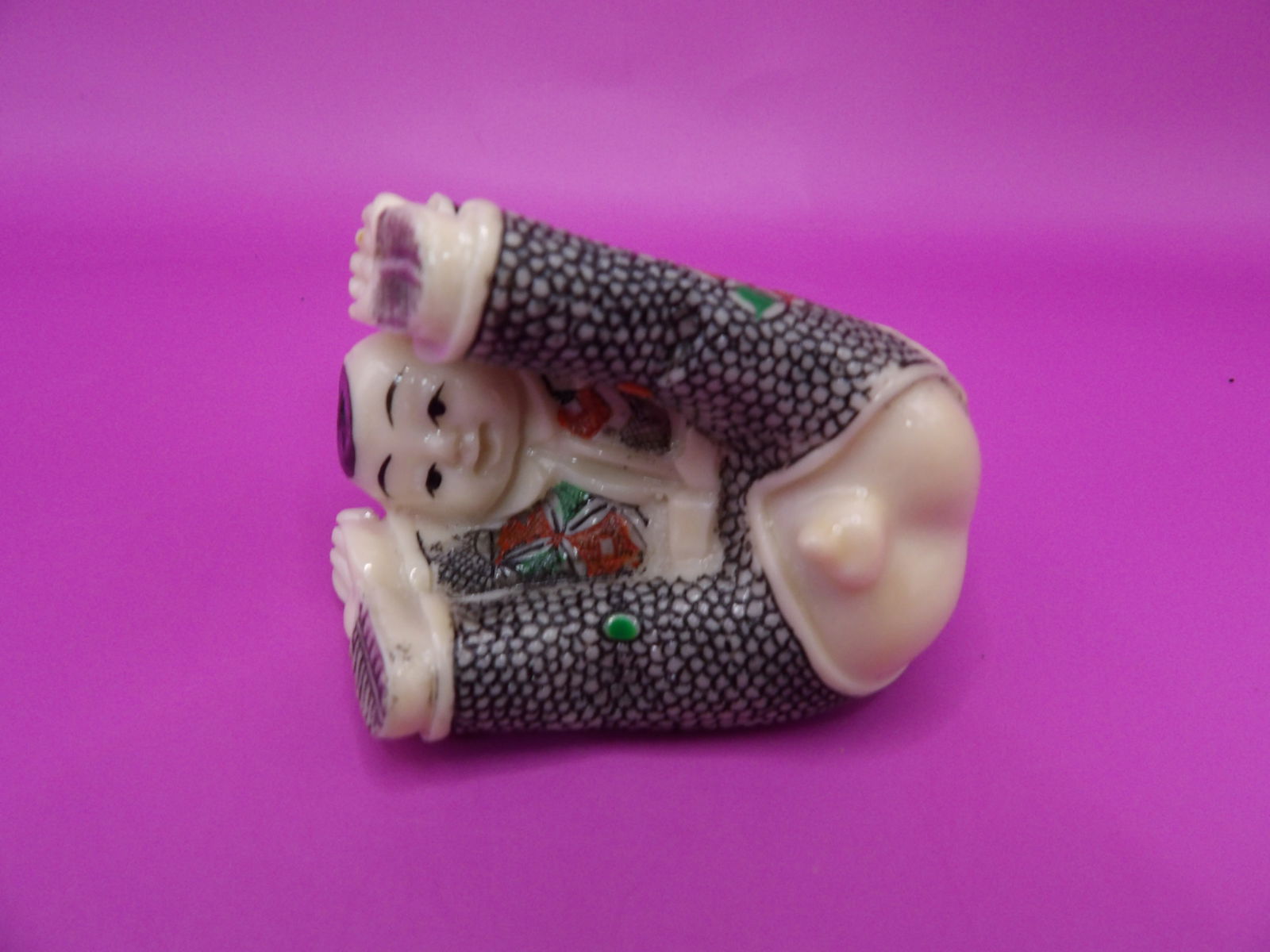 Japanese netsuke bakelite boy figurine (1 of 4)