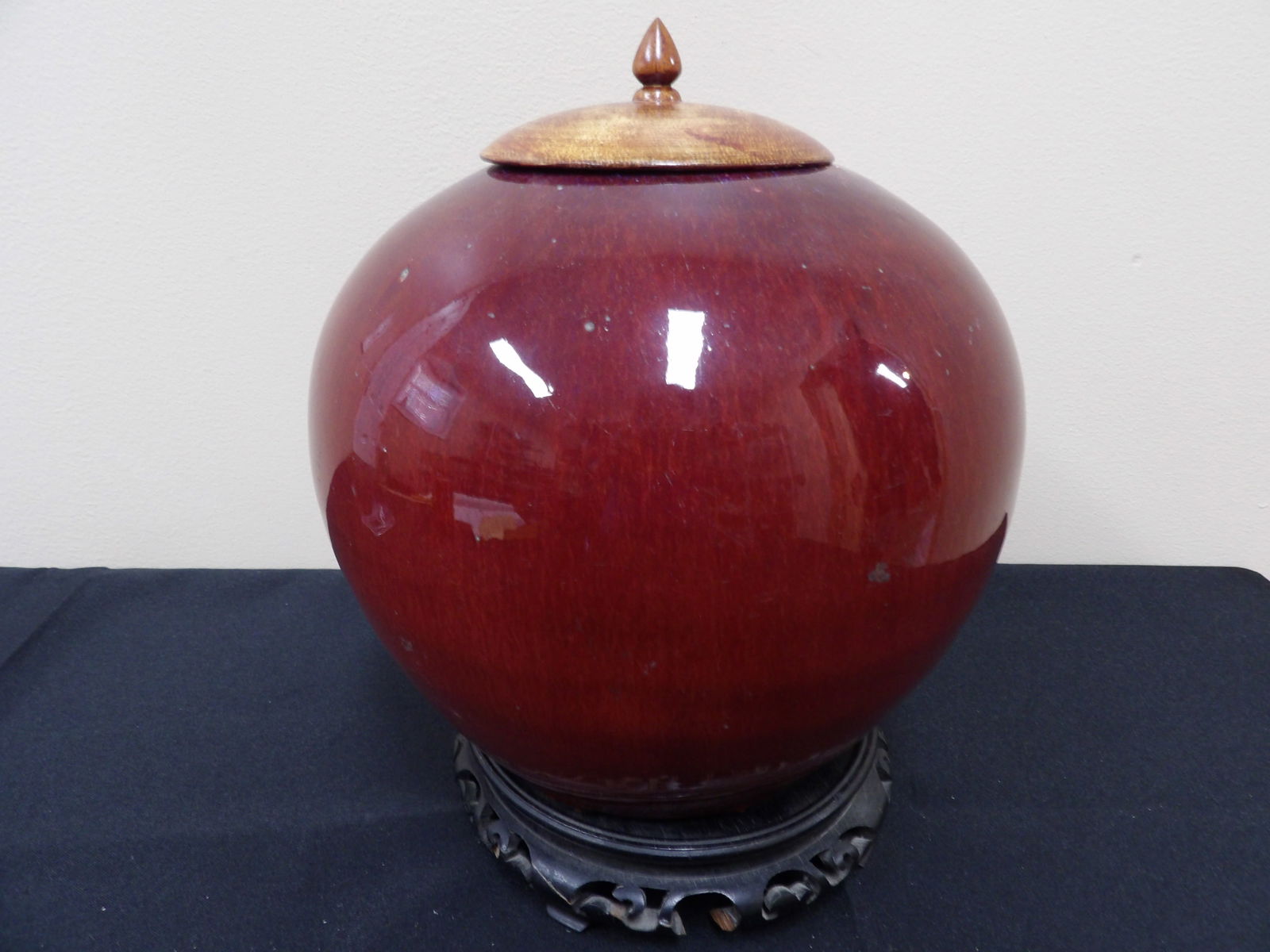 Antique Chinese oxblood porcelain ginger jar with original receipt dated 1983 (1 of 8)