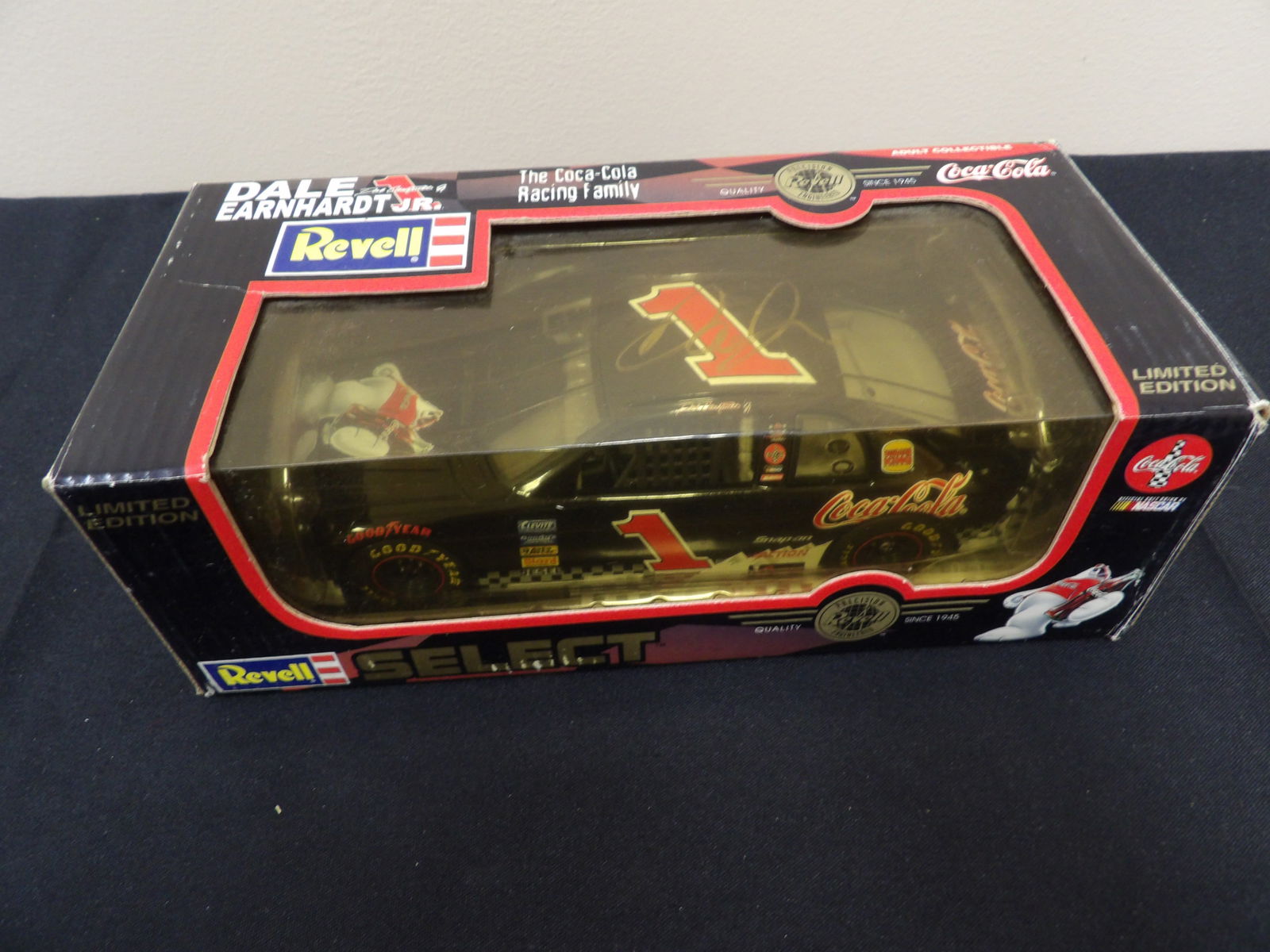 Revell Dale Earnhardt Jr The Coca-Cola racing family limited edition (1 of 6)