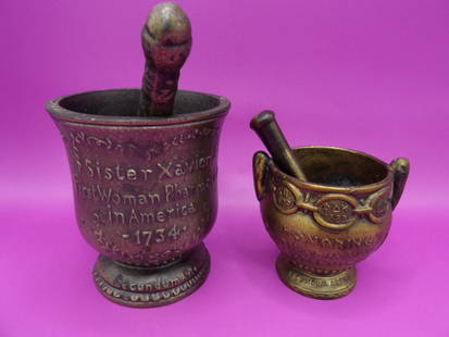Lot of 2 vintage brass/bronze mortar and pestle: Taller one is approx. 4 inches height.