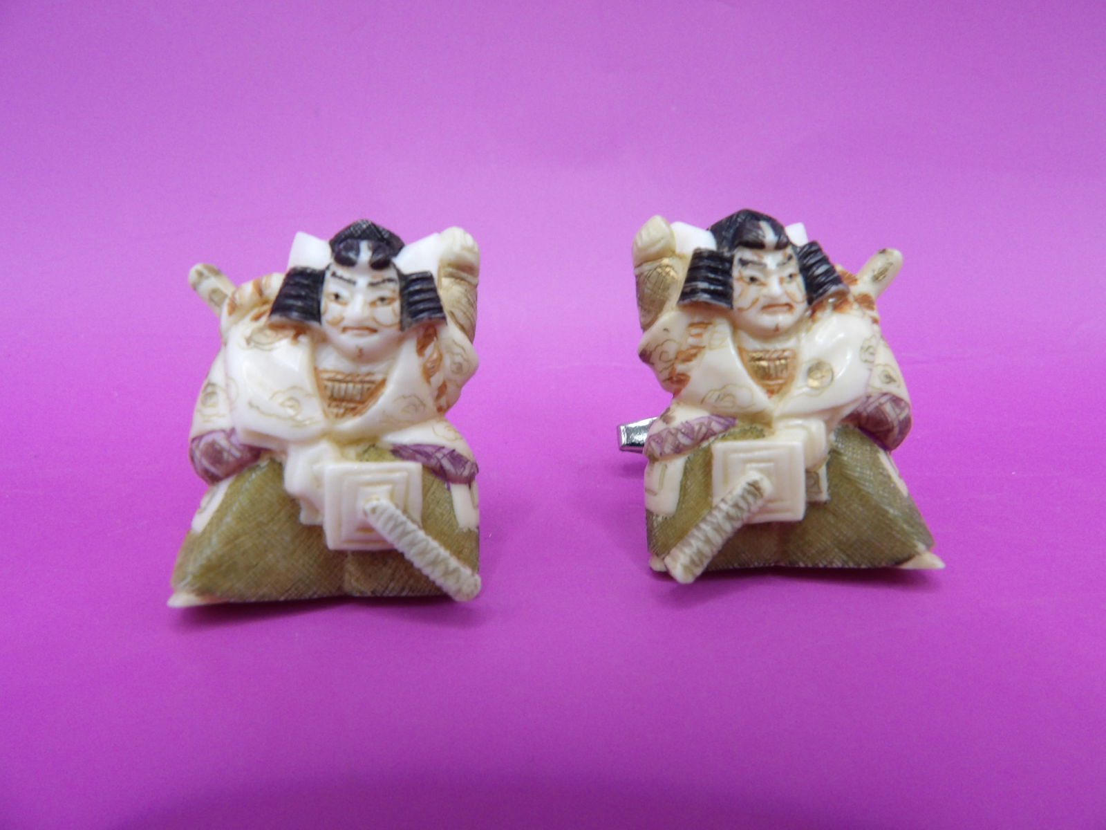 Rare fine carved Japanese Samurai cufflinks lot of 2 - No Export (1 of 4)