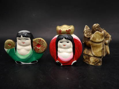 Lot of 3 Chinese mini figurine and Japanese netsuke: Tallest one is 2.3 inches height.